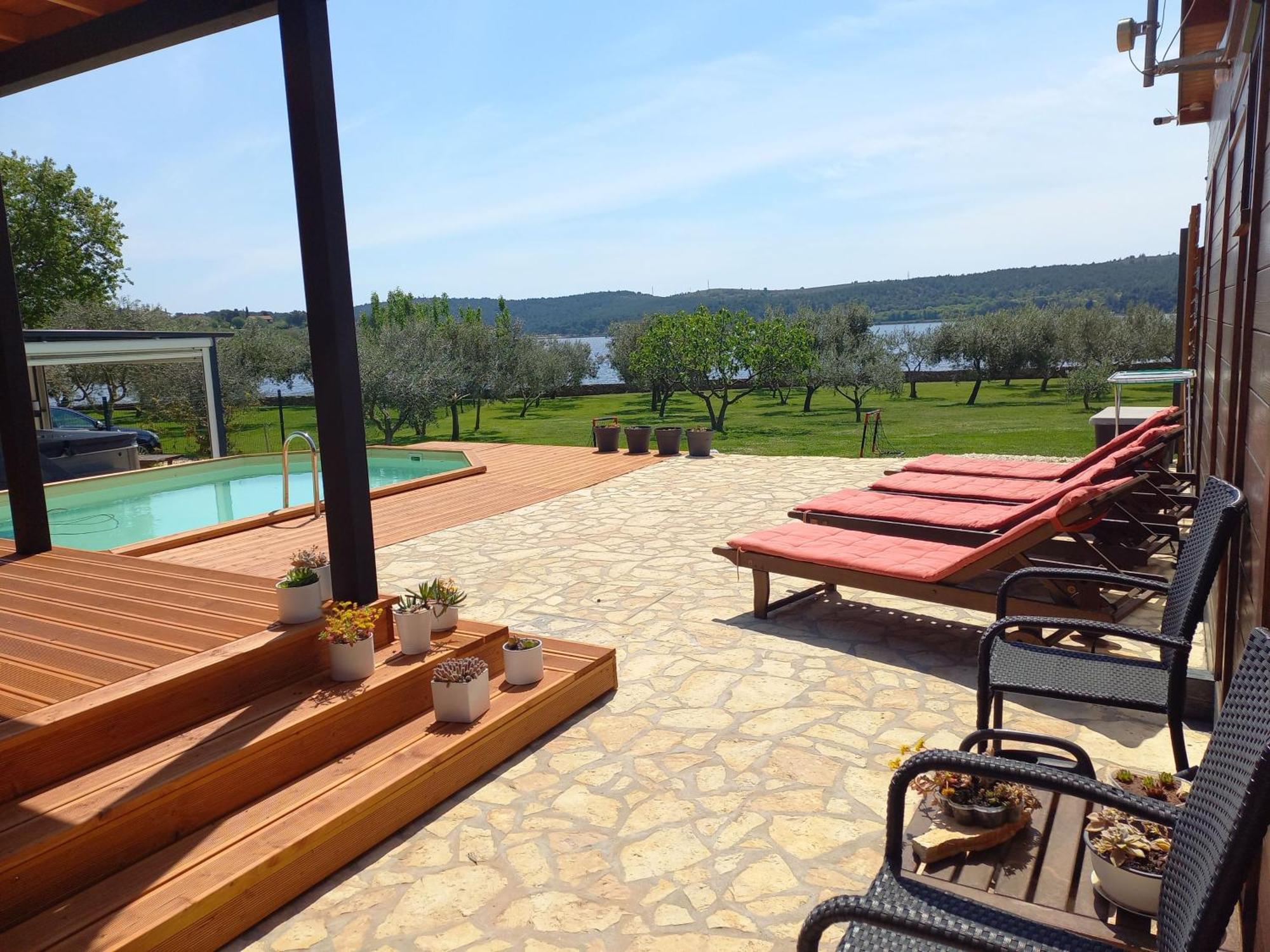 Ferienhaus Charmantes Strandhaus Beta Im Olivenhain Pomer